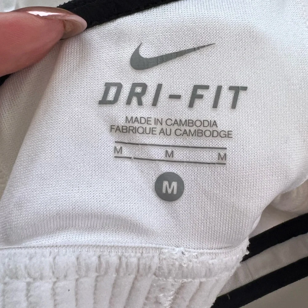 Nike white dry fit tennis top